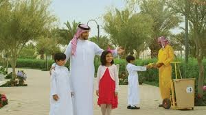 أبواب الصدقة كثيرة، فلنبادر بها - STC