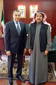 مدير مكتب الامم المتحدة للاعلام والمنسق الاعلامي للمؤتمر الثاني لدعم الوضع الانساني في سوريا نجيب فريجي خلال لقائه السفير الكويتي لدى مملكة البحرين الشيخ عزام الصباح