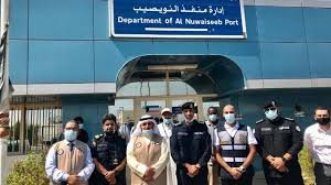 وفد النجاة ومسؤولي الجمارك أثناء المبادرة