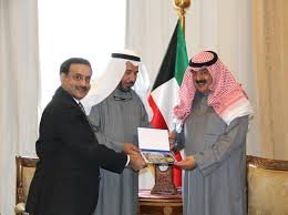 ملف:وكيل وزارة الخارجية خالد سليمان الجارالله هنا اليوم مع رئيس الهيئة الخيرية الإسلامية العالمية الدكتور عبد الله معتوق المعتوق.jpg
